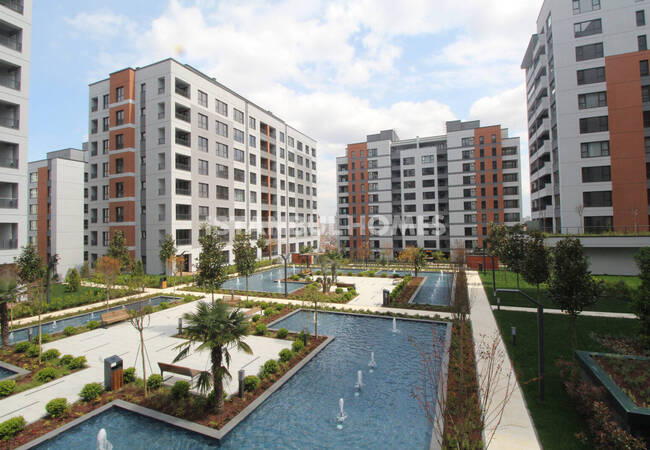 Spacious Flats 100 M From Metro in Bagcilar 1
