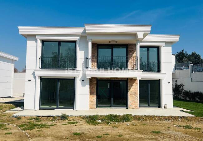 Tuzla'da Güvenlikli Sitede Doğa Manzaralı Evler 2