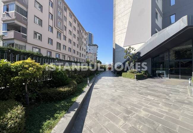 ملک مبله در مجتمعی با استخر در کارتال استانبول 1