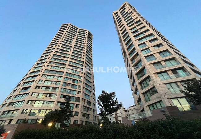 Appartement Dans Une Résidence Avec Piscine À Maltepe