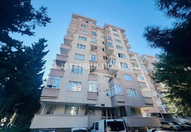伊斯坦布尔乌斯库达尔地铁站附近封闭式社区公寓出售