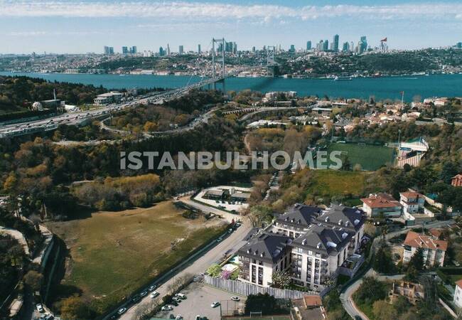 Wohnungen Mit Bosporusblick In Einer Anlage Mit Pool In üsküdar 1