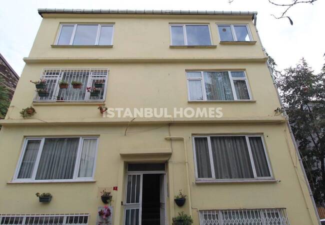 Spacious 3-bedroom Flat Near the Bosphorus