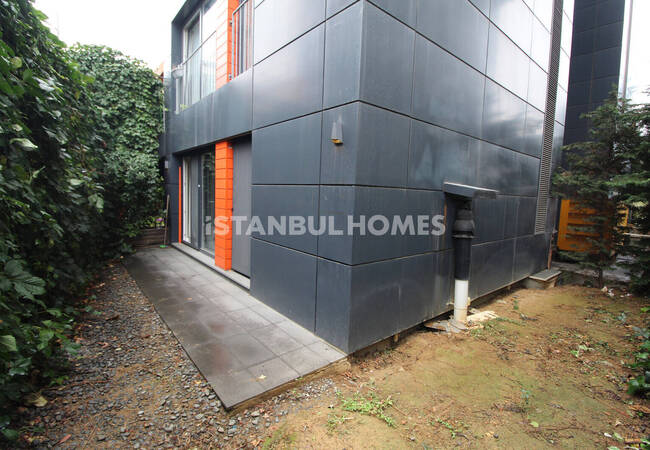 Furnished 1-bedroom Flat with Garden in Eyüpsultan 3