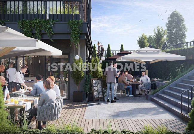 Commercial Properties on Main Street in Ataşehir 2