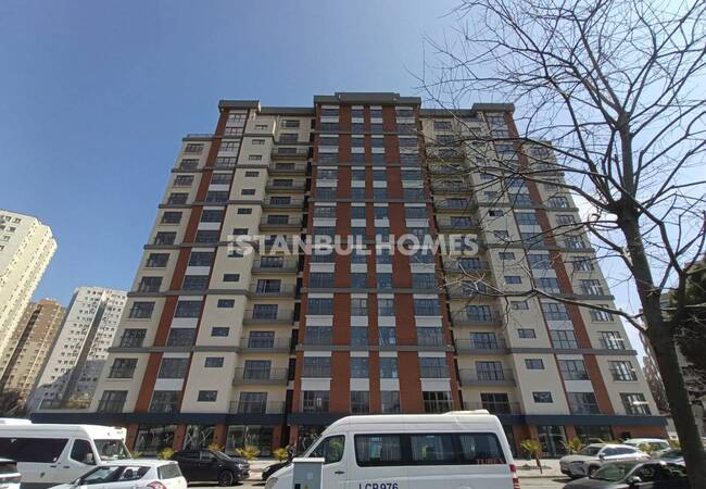 Flats with Gym and Parking Lot in İstanbul Zeytinburnu 3