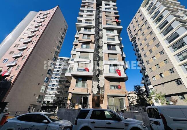 شقق بالقرب من الساحل والمترو في كاديكوي اسطنبول 1