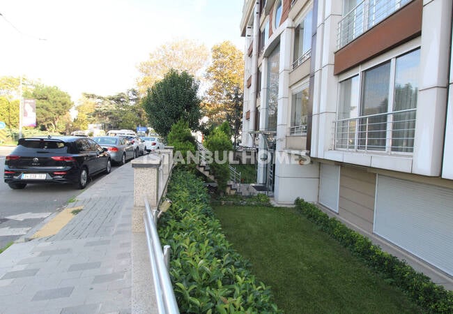 Flat Near the Coast and Marmaray Station in Bakırköy 3