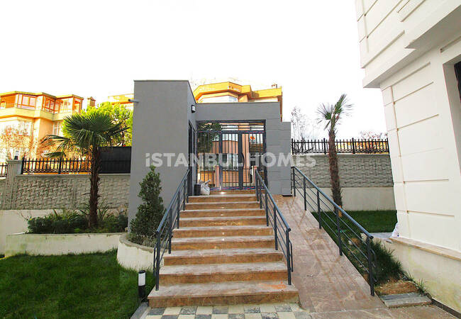 شقة دوبلكس من 4 غرف نوم بإطلالة على البحر في بيوك تشكمجه، إسطنبول 6