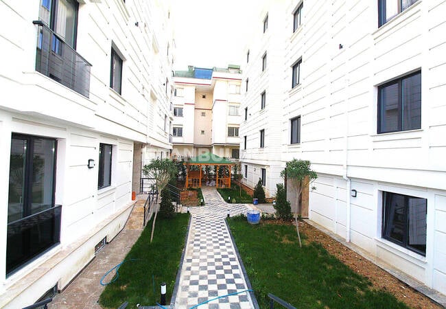 شقة دوبلكس من 4 غرف نوم بإطلالة على البحر في بيوك تشكمجه، إسطنبول 2