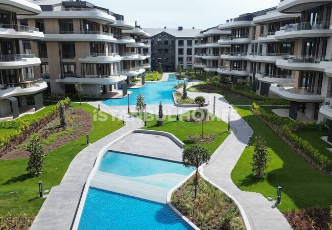 شقق أنيقة في مجمع سكني فاخر في باكيركوي 2