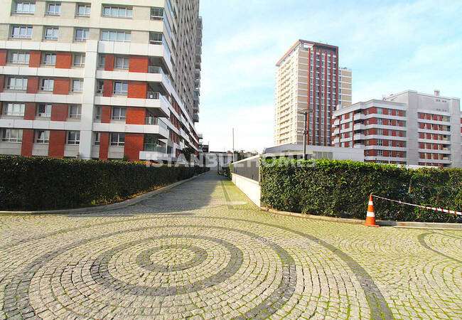 2-zimmer-wohnung In Einer Anlage Nahe Dem Einkaufszentrum In Bağcılar 4
