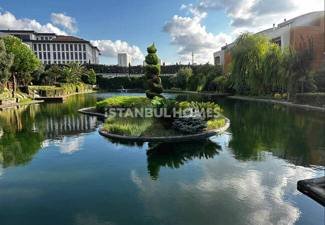 Duplex Apartment in a Complex Close to the Metro in Istanbul 6