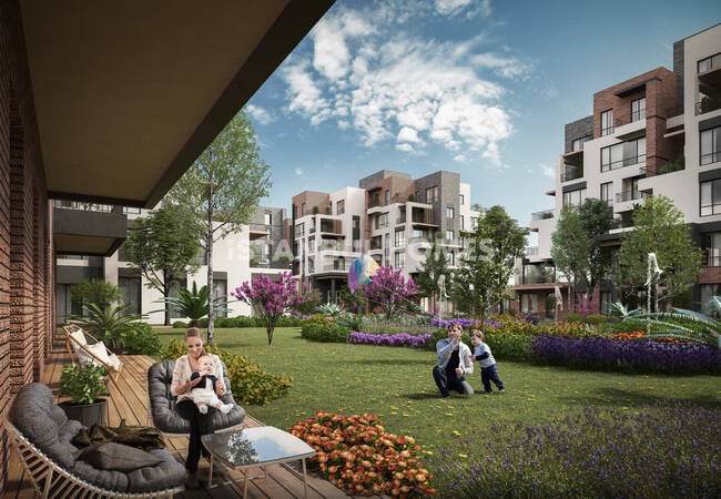 Квартиры с общим бассейном рядом с каналом Стамбул в Авджыларе 3