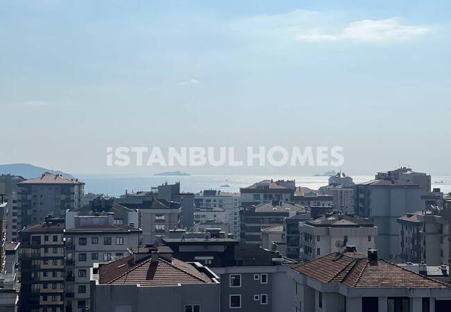 Apartment Close to the Marmaray Train Station in Kadikoy Istanbul 1