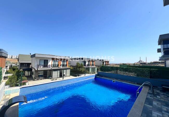Villa Mit 4 Schlafzimmern Und Privatem Pool In Istanbul Büyükçekmece 1