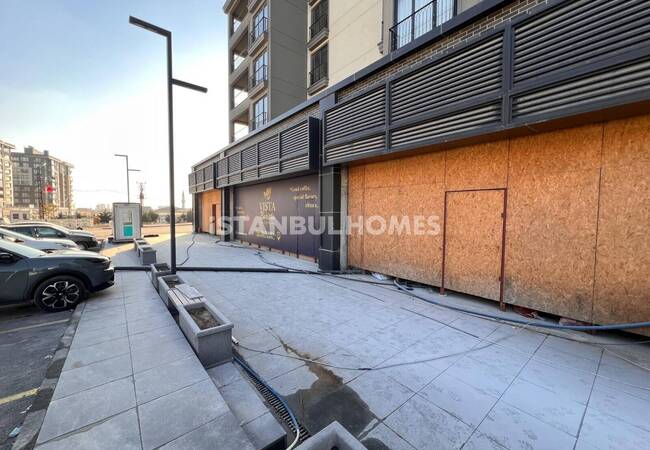 Ladenlokale In Einem Projekt In U-bahn-nähe In Başakşehir 2