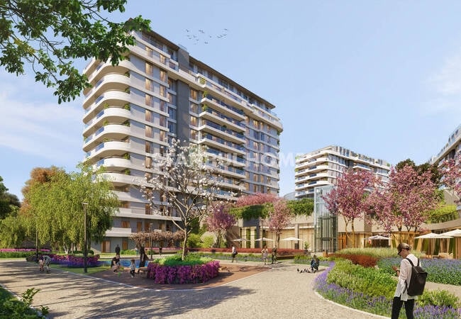 Apartments in a Complex with Pool Close to Metro in Kartal Istanbul 1