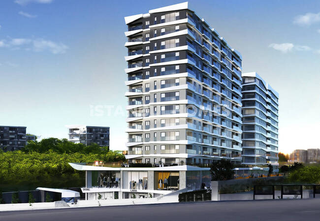 Квартиры в комплексе с бассейном в районе Багджылар, Стамбул 1