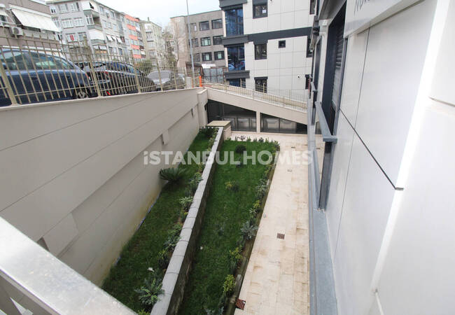 1-bedroom Apartments with Terraces in Istanbul Besiktas 1