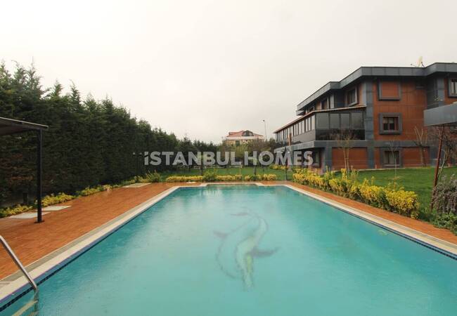 ویلای بزرگ با استخر نزدیک مارینا در بویوکچکمجه استانبول 10