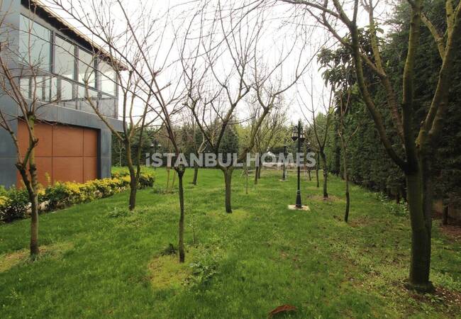 ویلای بزرگ با استخر نزدیک مارینا در بویوکچکمجه استانبول 13