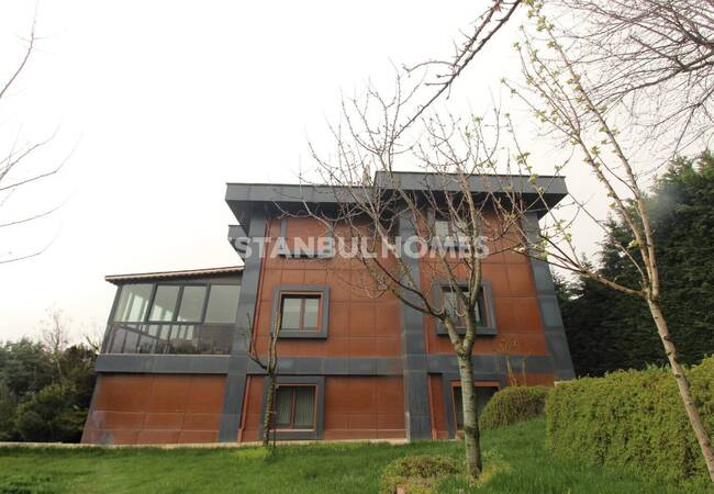 ویلای بزرگ با استخر نزدیک مارینا در بویوکچکمجه استانبول 3