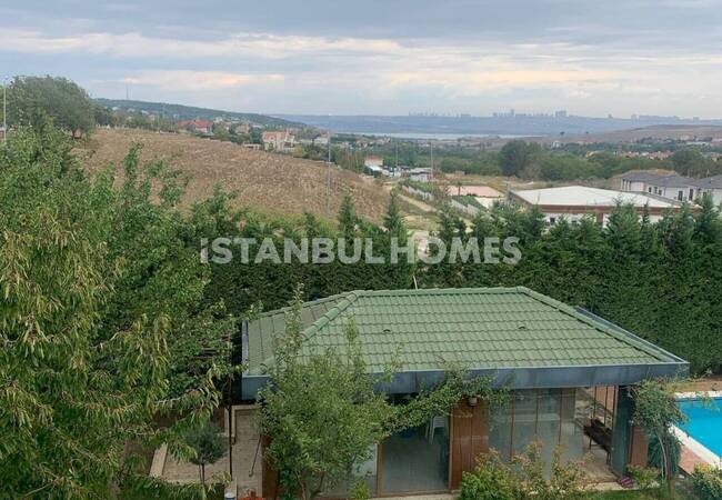 ویلای بزرگ با استخر نزدیک مارینا در بویوکچکمجه استانبول 4