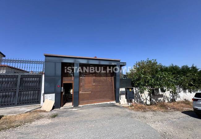 Spacious Villa with Pool Near Marina in Buyukcekmece Istanbul 9