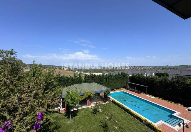 Villa Spacieuse Avec Piscine Près Du Port De Plaisance À Büyükçekmece 2