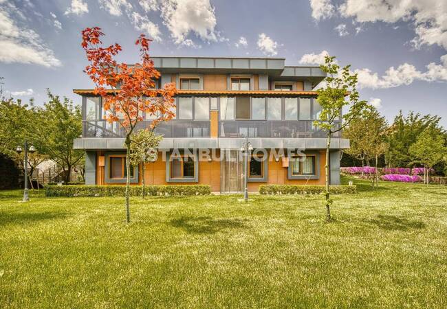 Villa Spacieuse Avec Piscine Près Du Port De Plaisance À Büyükçekmece 1