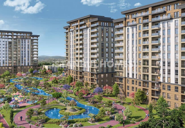 Apartments in a Complex with Lake View in İstanbul Avcılar 4