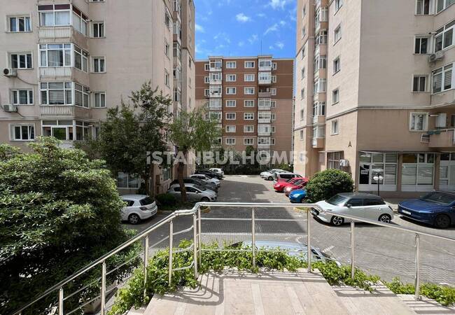 Apartment in a Complex Close to the Metro in Istanbul Maltepe 13