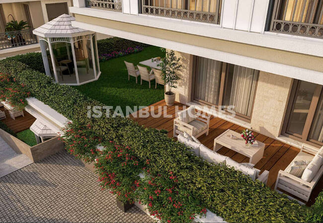 Apartments for Sale with Bosphorus Views in Istanbul Uskudar 1