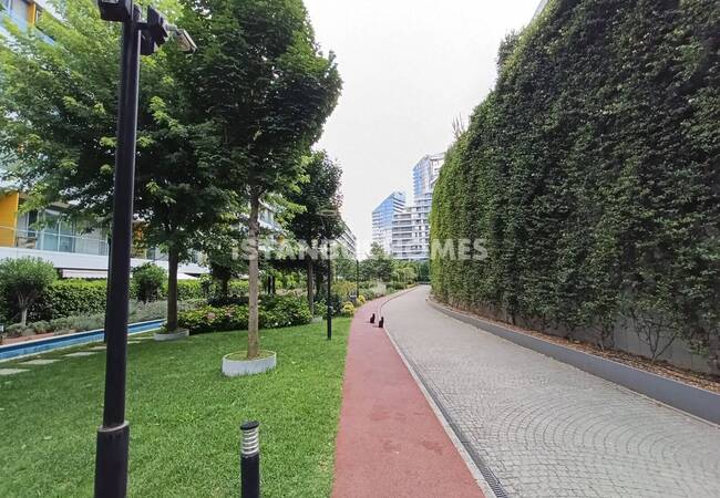 伊斯坦布尔巴格吉拉尔区设施齐全的公寓出售 1