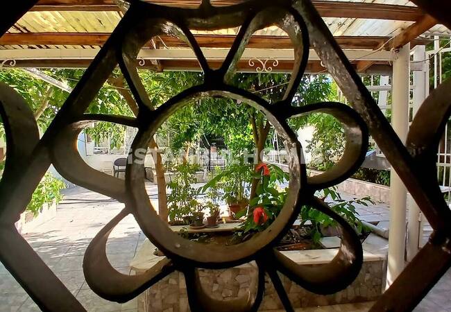 Stunning House with Extensive Facilities in Istanbul 5