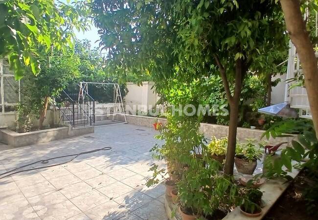 Stunning House with Extensive Facilities in Istanbul 6