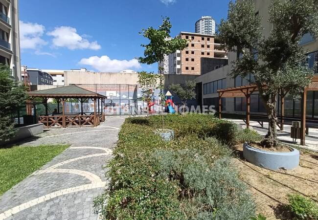 Stylische Wohnung Mit Gemeinschaftspool In Esenyurt Istanbul 5