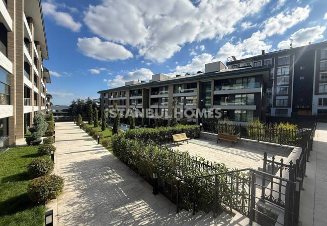 Квартира 3+1 в комплексе в Бююкчекмедже, Стамбул, с видом на море 5