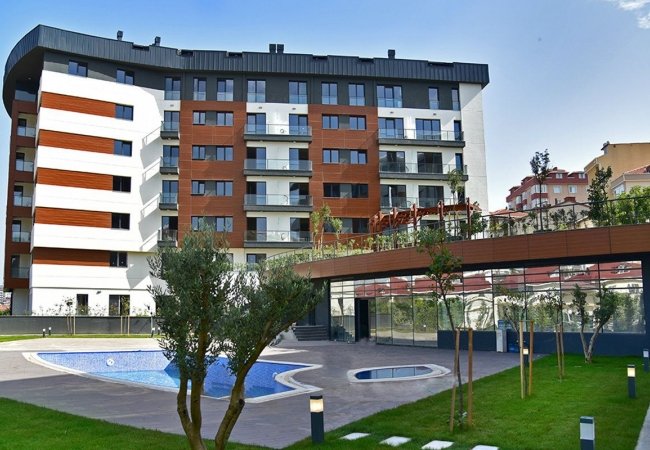Turnkey Apartments in Istanbul Cekmekoy Next to Forest 1