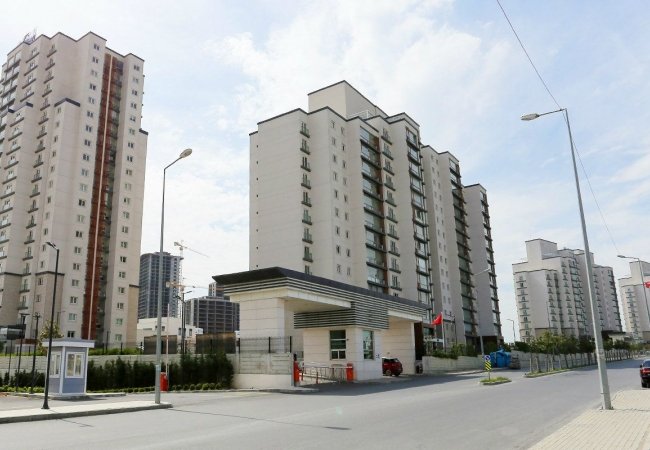 Nature Friendly Bahcesehir Flats with Rich Facilities 1