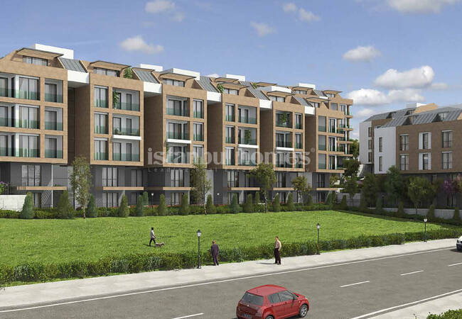 Bright Apartments in A Low-rise Complex in Beylikdüzü 5