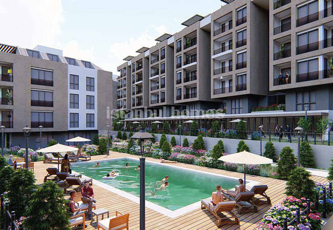 Bright Apartments in A Low-rise Complex in Beylikdüzü 3