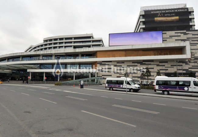 Просторные Офисы в Крупном Торговом Центре в Стамбуле 2