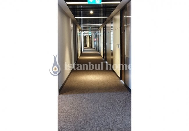 Просторные Офисы в Крупном Торговом Центре в Стамбуле 5