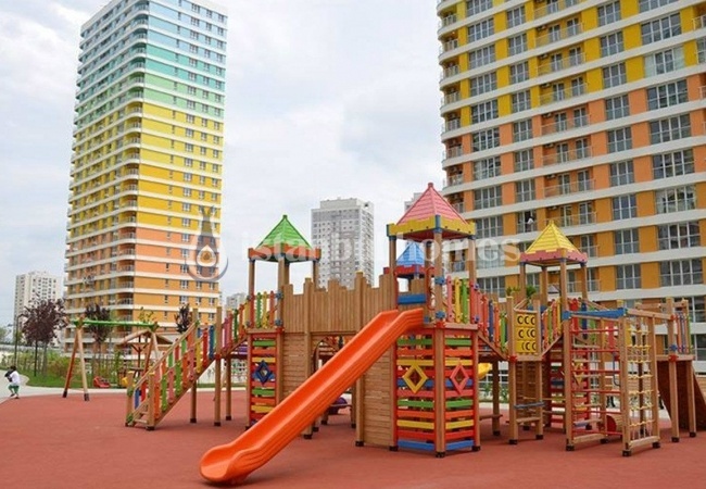 Key-ready Property in the Gigantic Complex of Bahcesehir 8