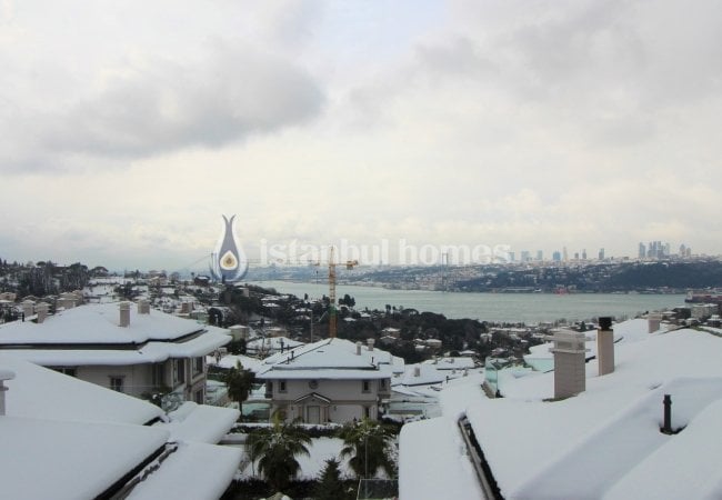 Smart Apartments in Complex with Fantastic Views in Uskudar
