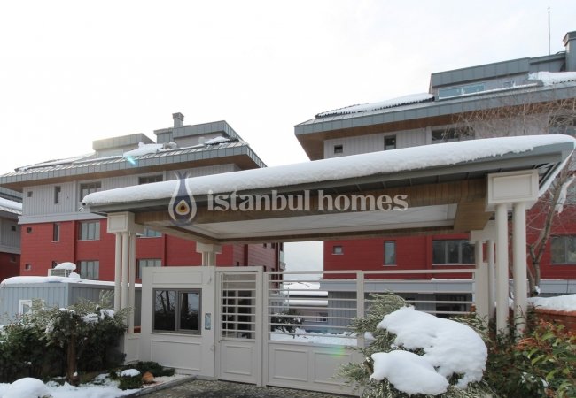 Smart Apartments in Complex with Fantastic Views in Uskudar
