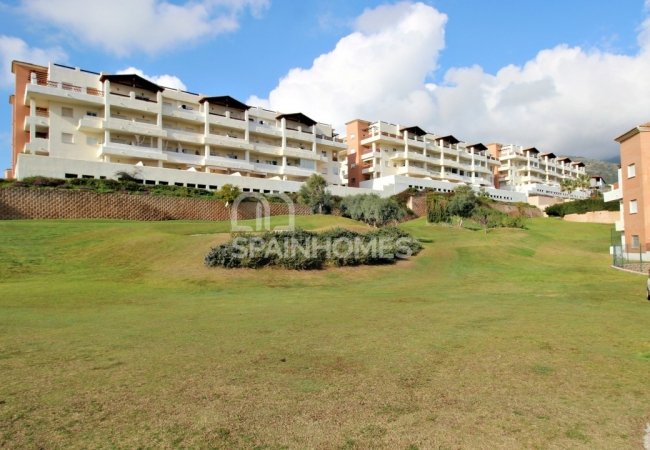 Turnkey Golf Apartment in the Center of Benalmadena 3