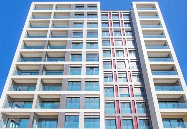 巴萨谢希尔（basaksehir）高度安全的综合大楼中的智能公寓